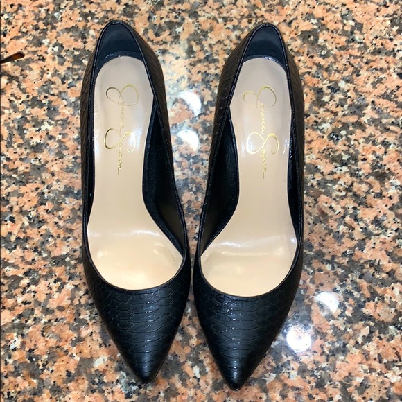 Jessica Simpson Shoes - Jessica Simpson black pumps.Size 7/ 3-4 inch heel